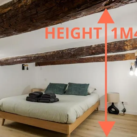 Kalliste - New Ac- Old Town-walk To Everything - Beach- Restaurants-supermarkets דירה